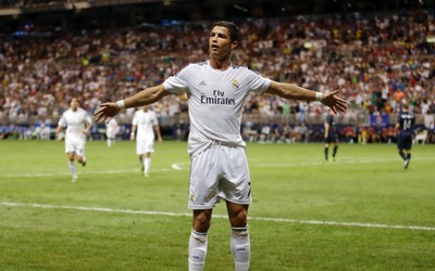 熊猫体育精华-迪马尔科伤愈复出即献绝杀